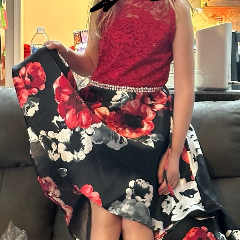 GORGEOUS girls Christmas dress floral skirt red lace top size 8 by Speechless - Picture 2 of 9